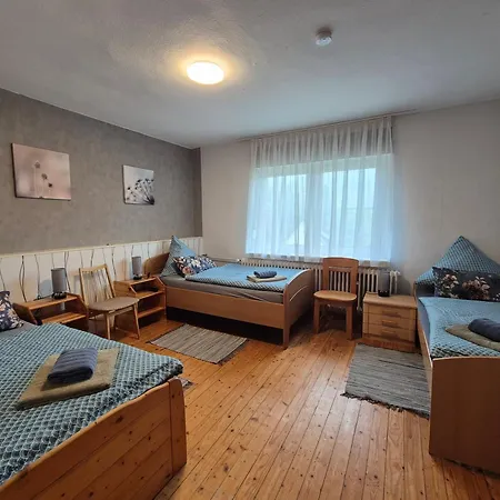 Prázdninový dům Monteurhaus Mit 4 Zimmern *