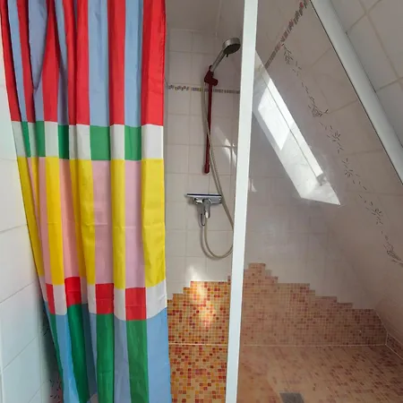 Monteurhaus Mit 4 Zimmern *